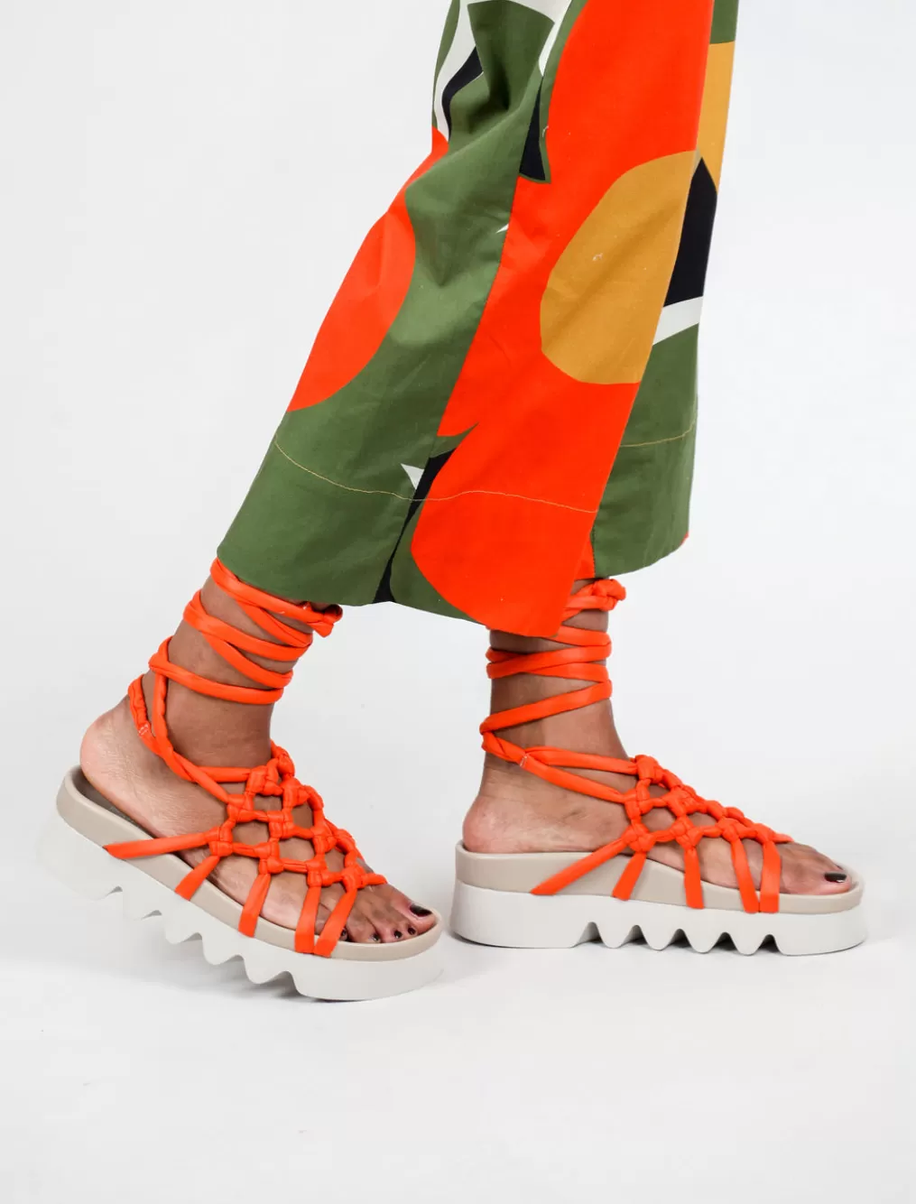 Fashion Evie Lou Birdcage Sandal, Orange