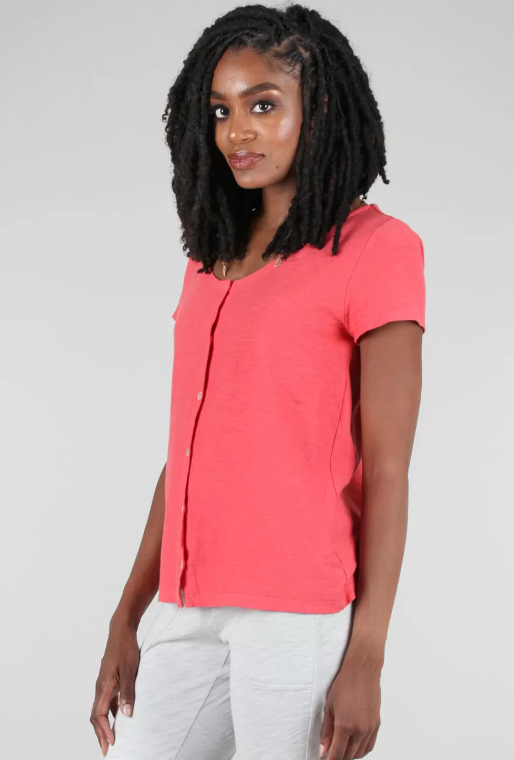 Fashion Evie Lou Cotton Linen S/S Button Tee, Harbor Red