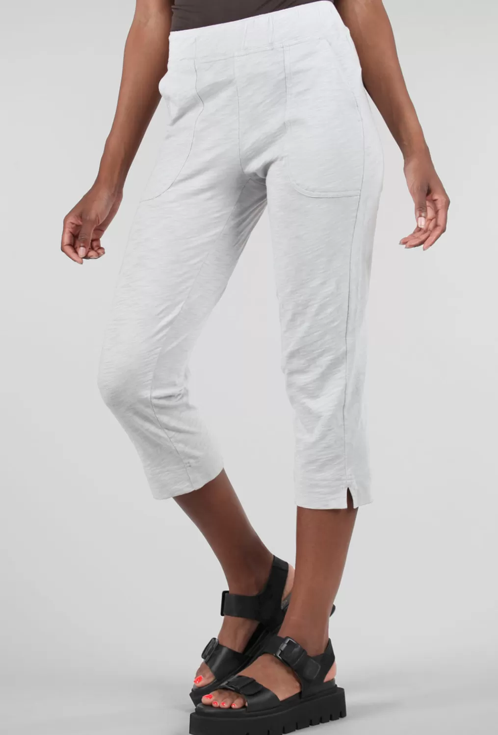 Hot Evie Lou Cotton Slub Pocket Capri, Dune