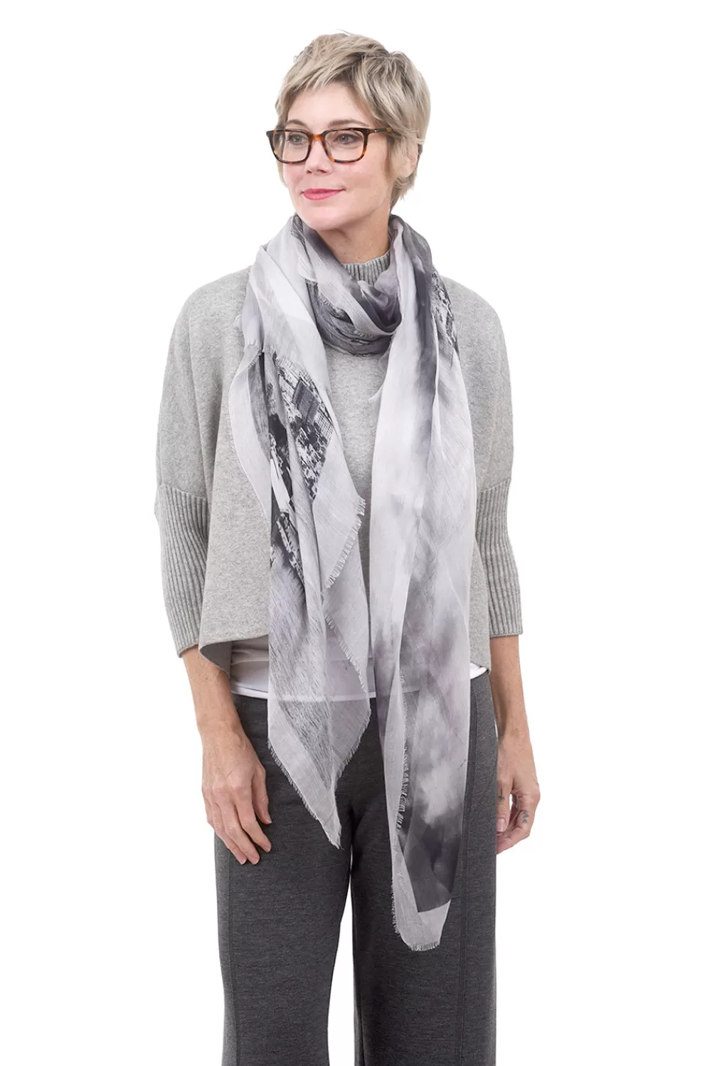 Discount Evie Lou New York 1916 Scarf, Gray
