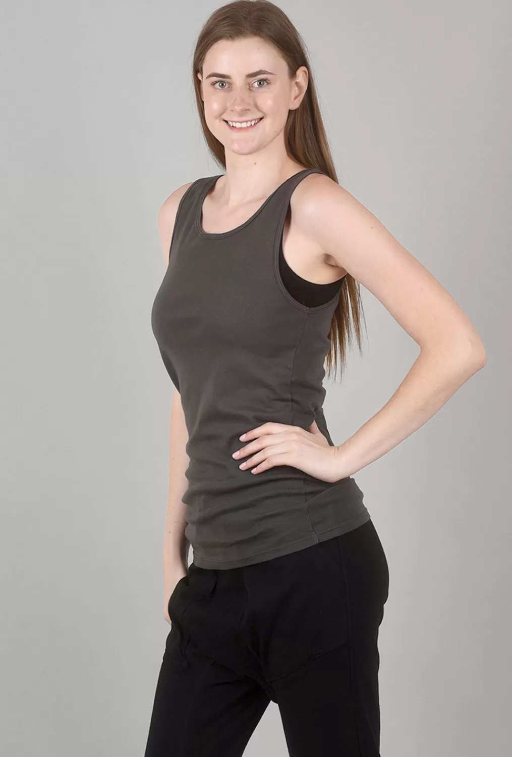 Hot Evie Lou Organic Long Tank, Graphite