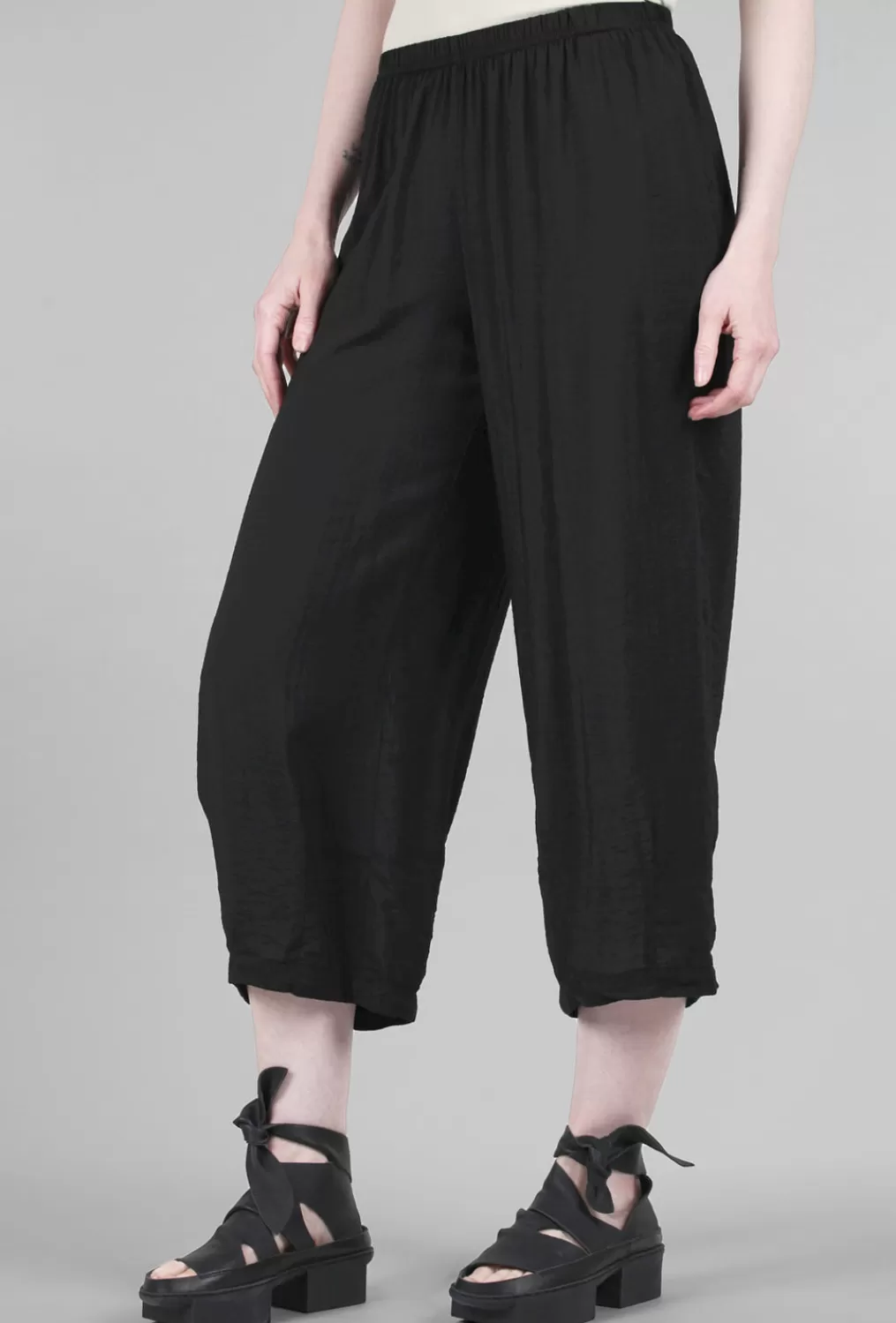 Best Sale Evie Lou Parachute Darted Pants, Black