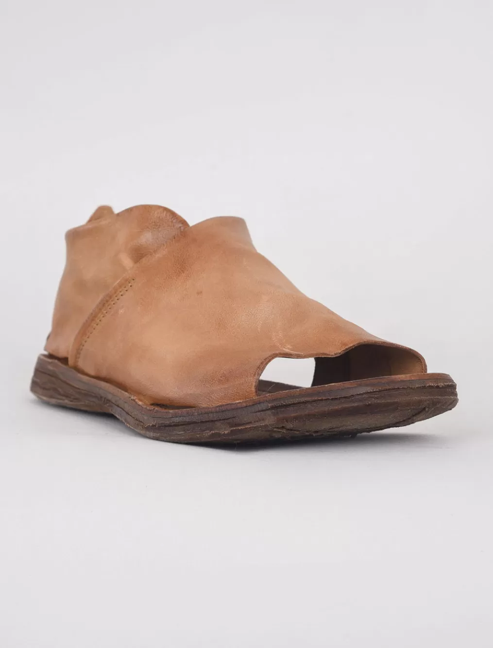Discount Evie Lou Reiley Sandal, Camel