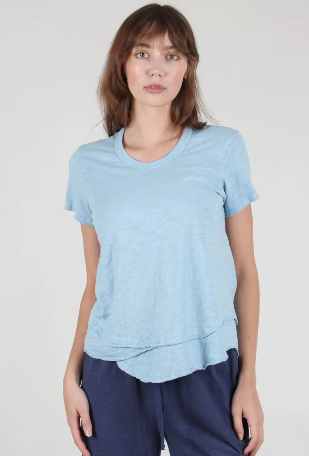 Outlet Evie Lou S/S Mock Layer Tee, Cloudy