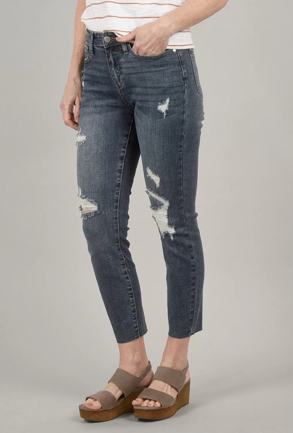 Flash Sale Evie Lou Trim Raw-Hem Denim, Blue