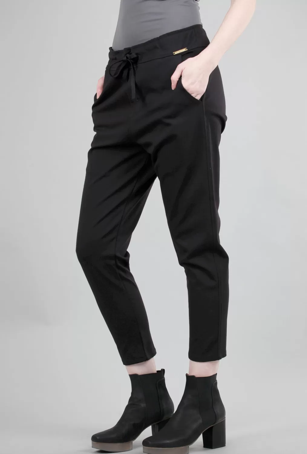 Outlet Evie Lou Tulum Pant, Black Ponte